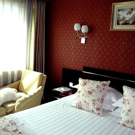 Overseas Chinese International Hotel Csingtao Kültér fotó