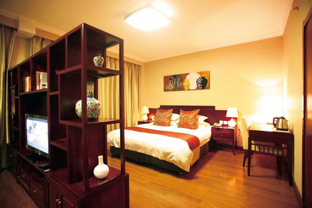 Overseas Chinese International Hotel Csingtao Kültér fotó